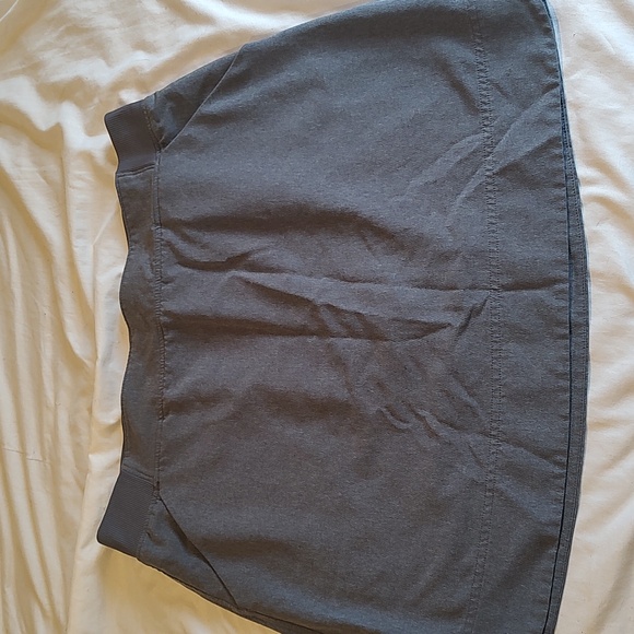 32 Degrees large Skort lot - Picture 3 of 4